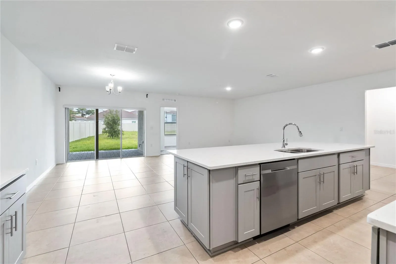 1166 OAK BLUFF DR