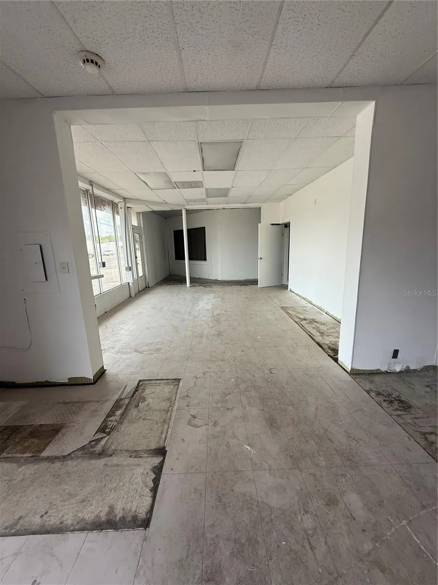 330 S MAIN ST