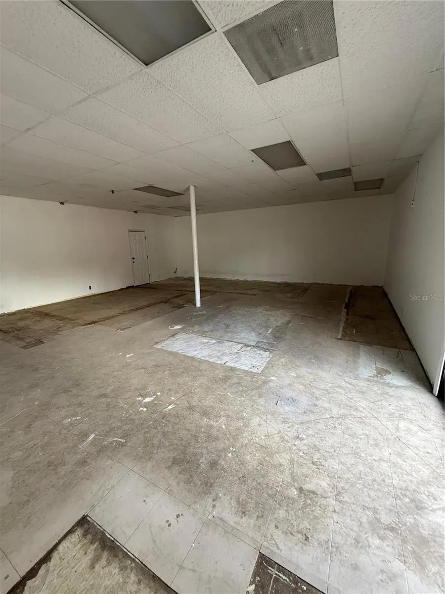 330 S MAIN ST
