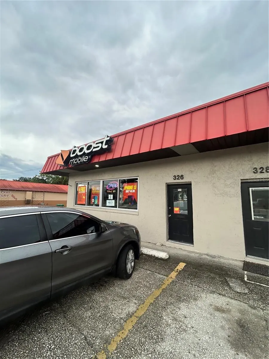 330 S MAIN ST