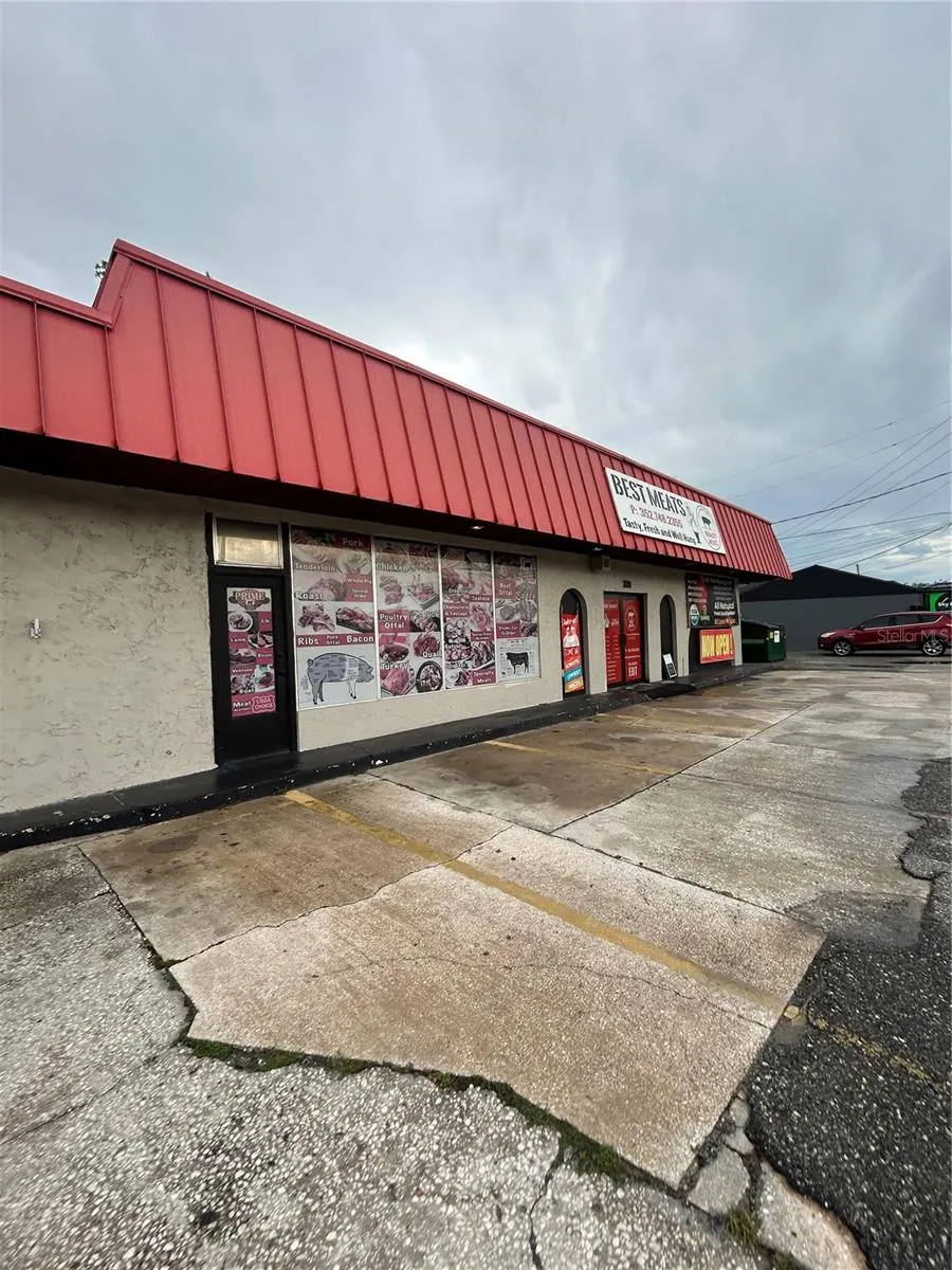 330 S MAIN ST