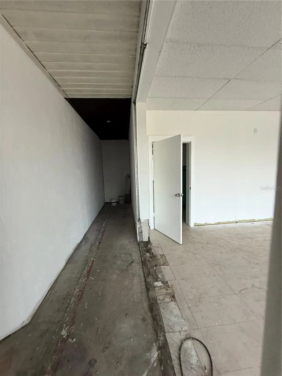 330 S MAIN ST