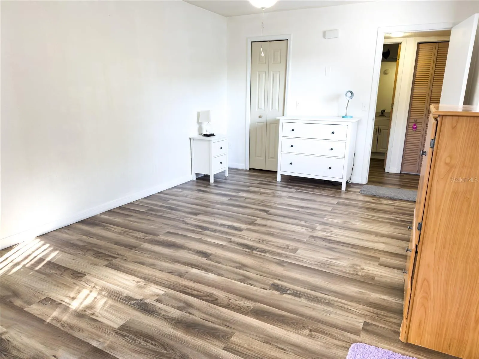801 ORCHID DR