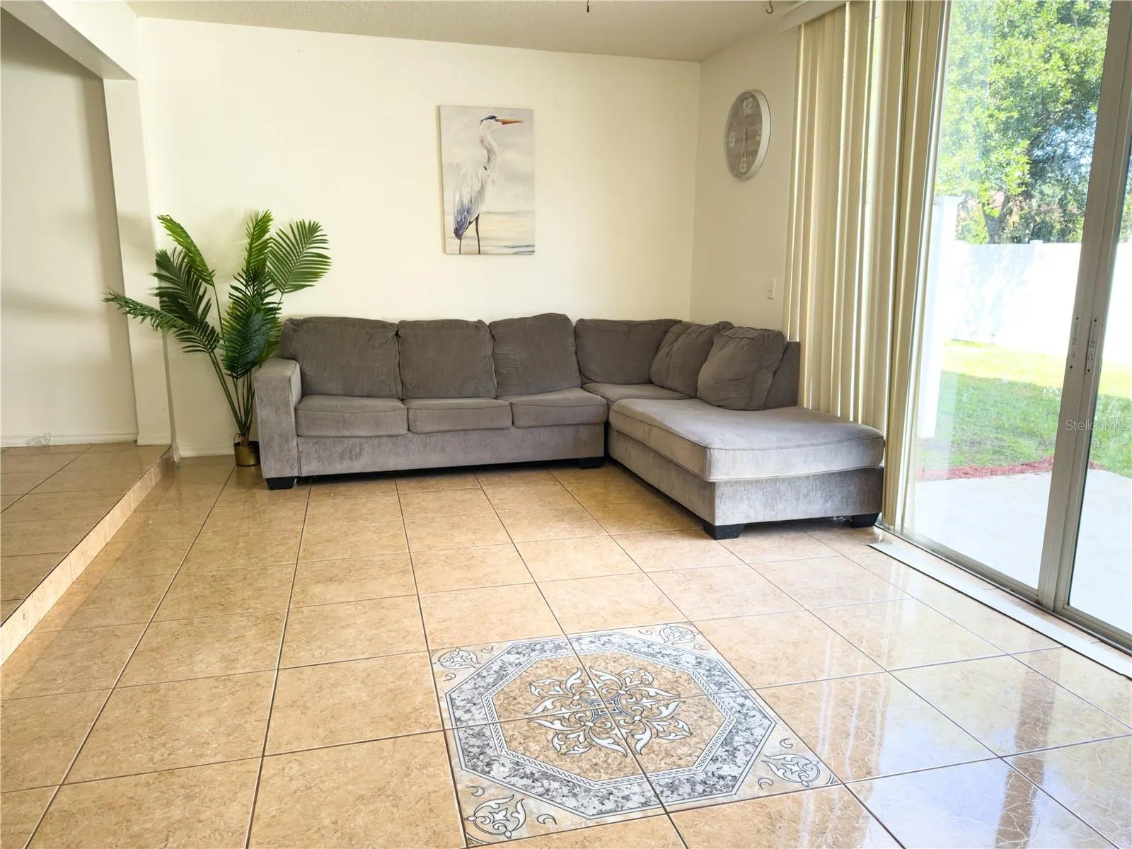 801 ORCHID DR
