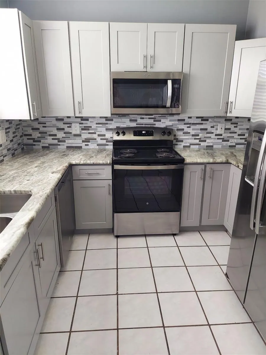 113 HARWOOD CIR