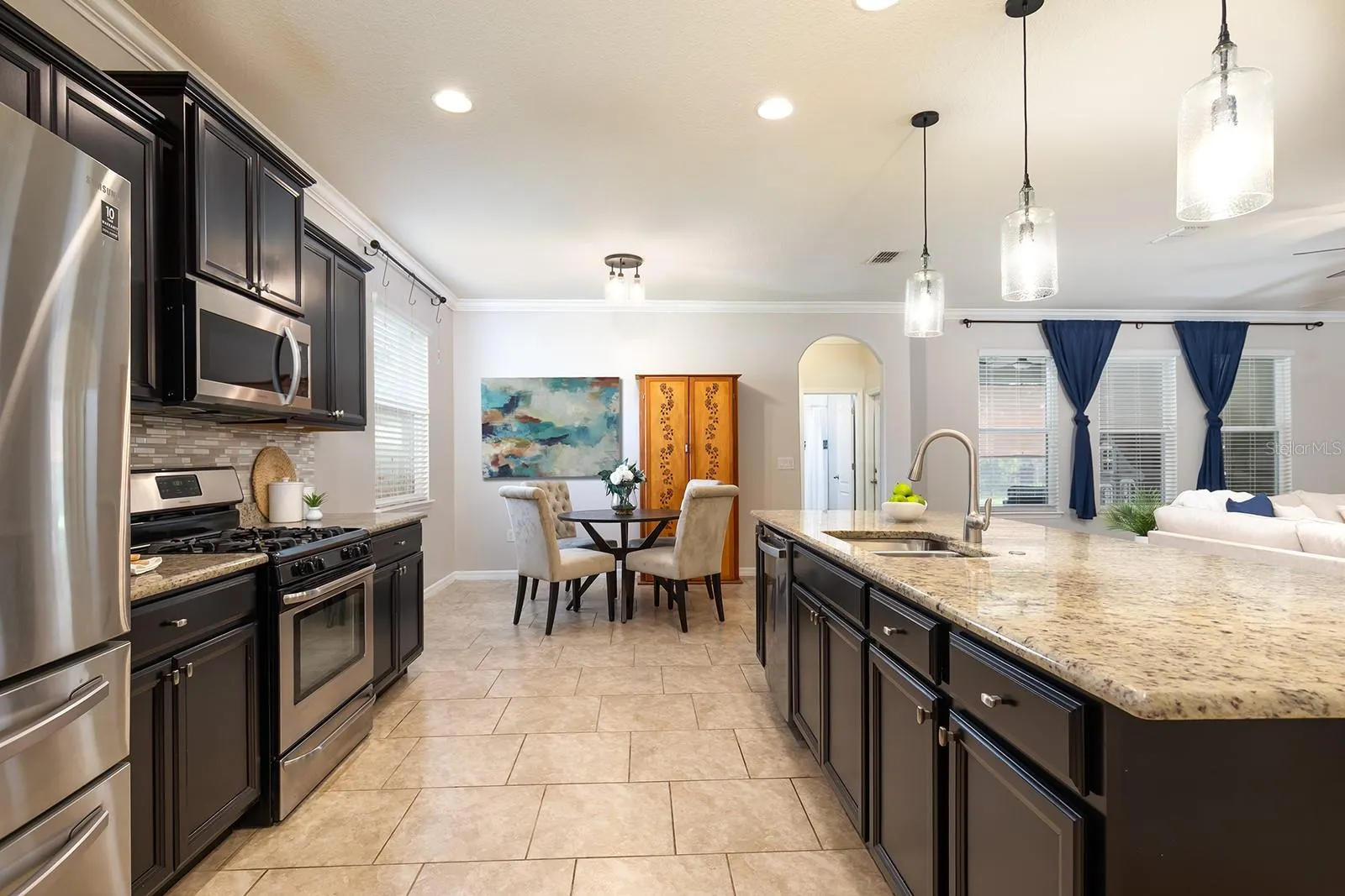 731 EVENING STAR LN
