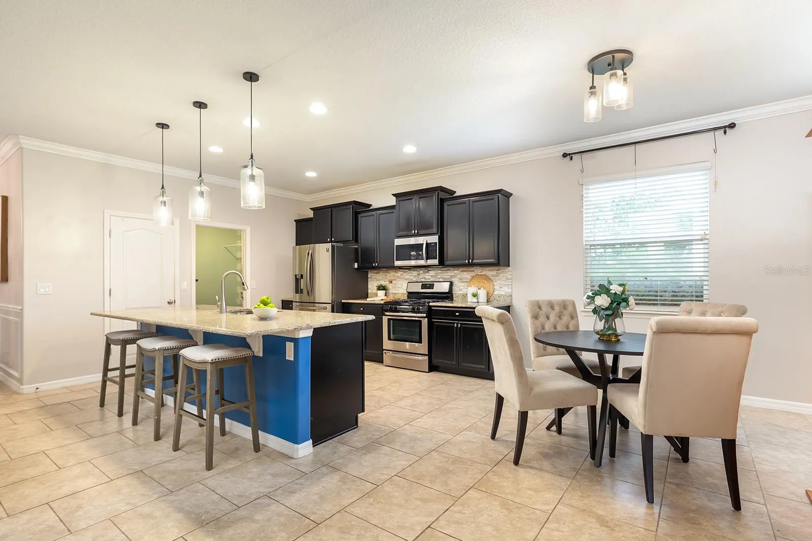 731 EVENING STAR LN