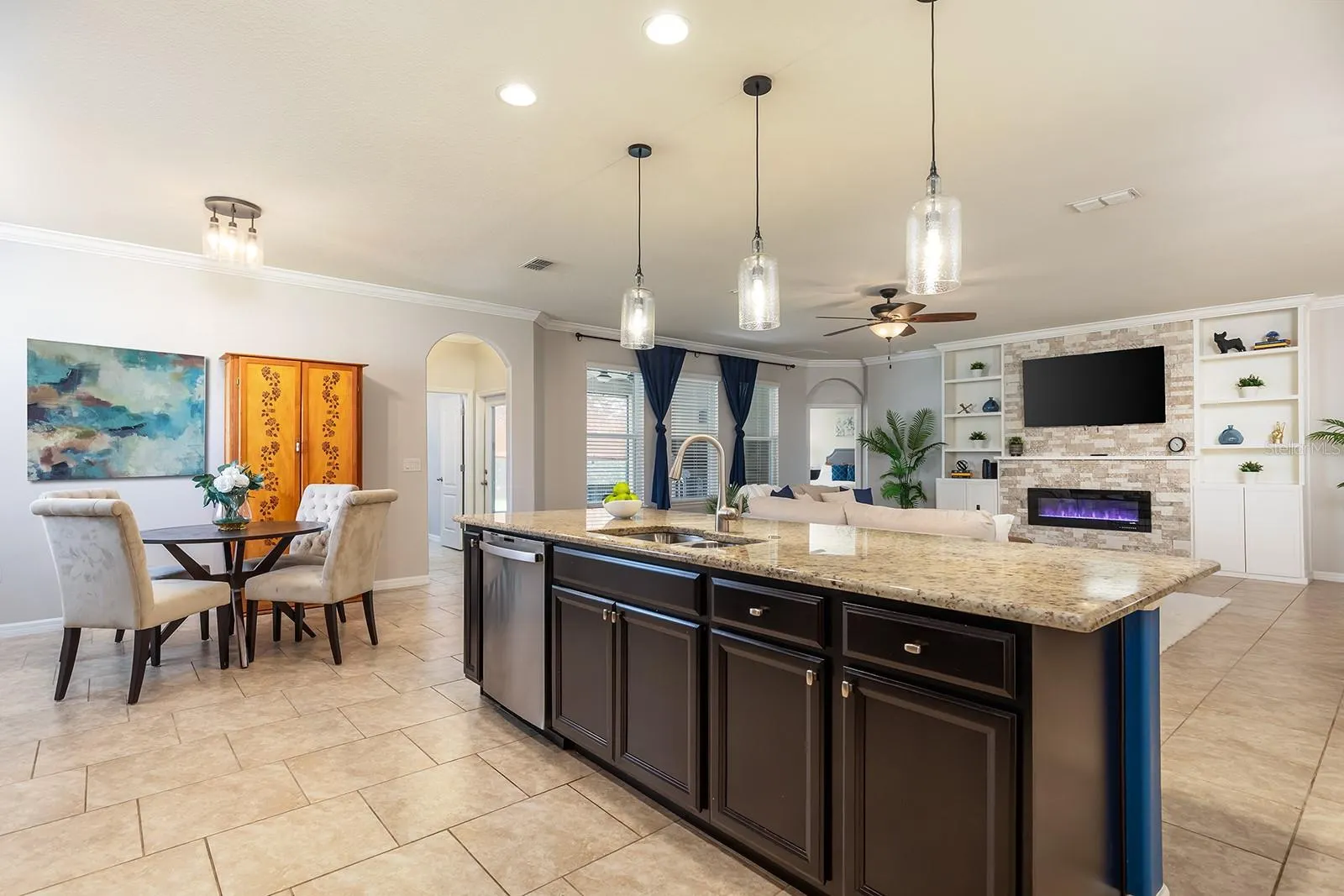 731 EVENING STAR LN