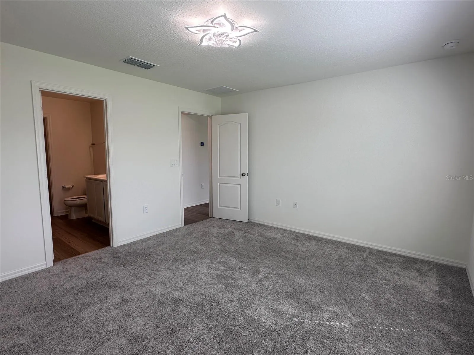 148 SUMMERLIN LOOP