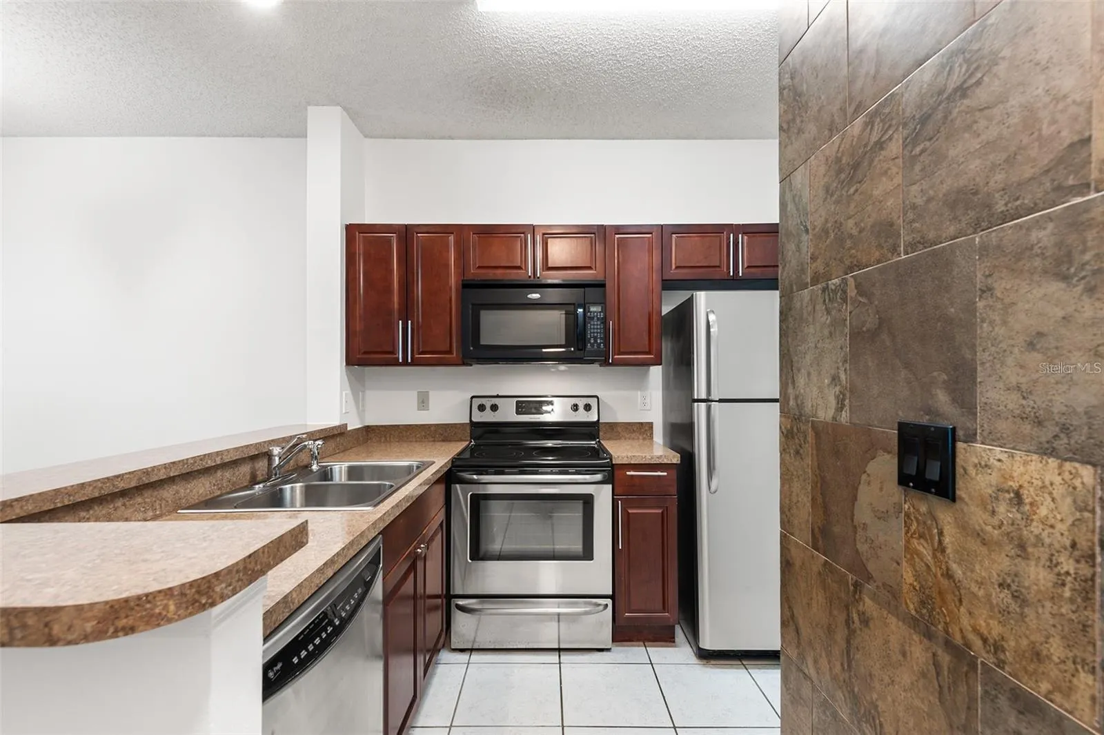 10028 STRAFFORD OAK CT #710, #710