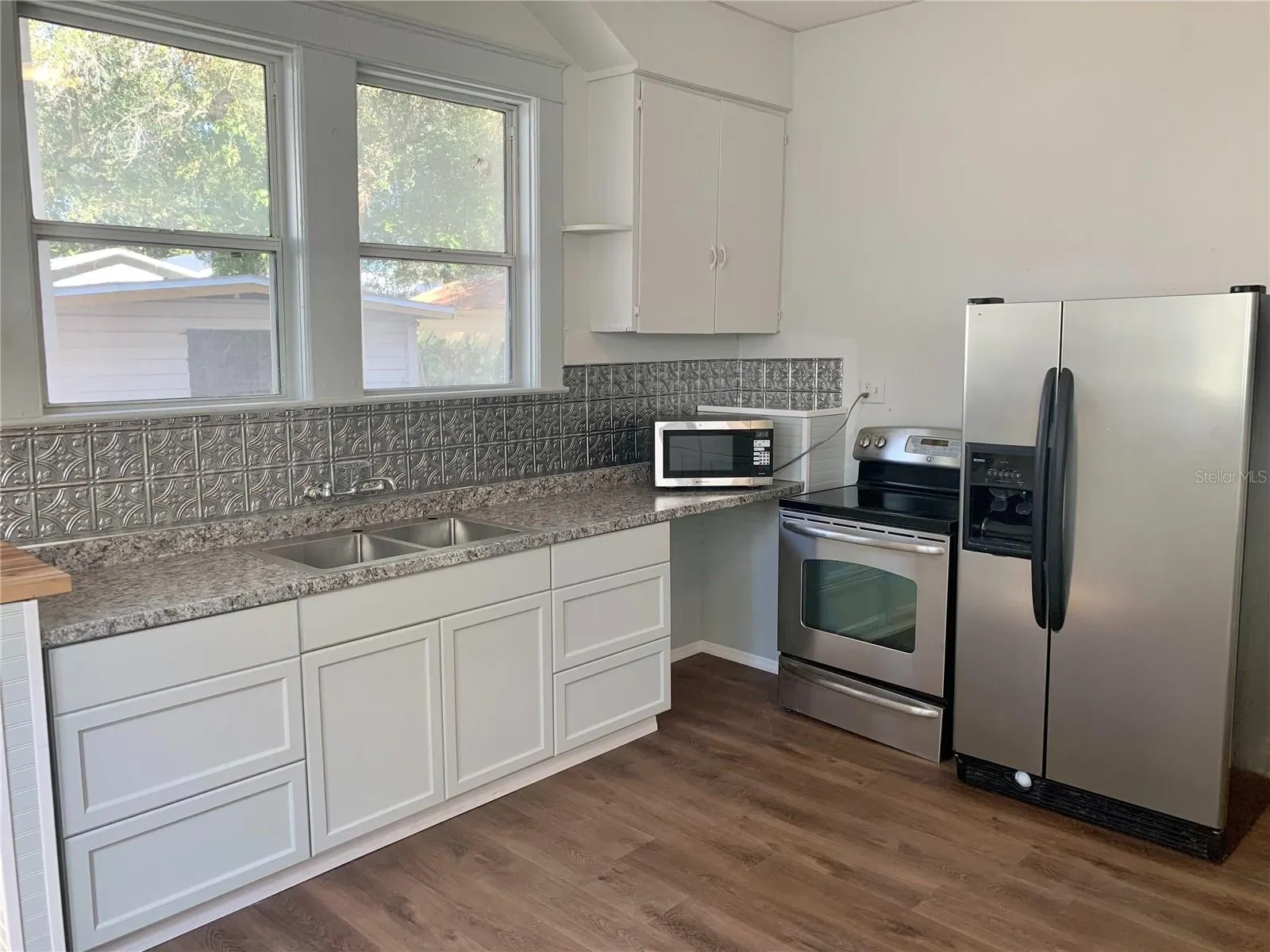 1212 E 25TH AVE #A, #A