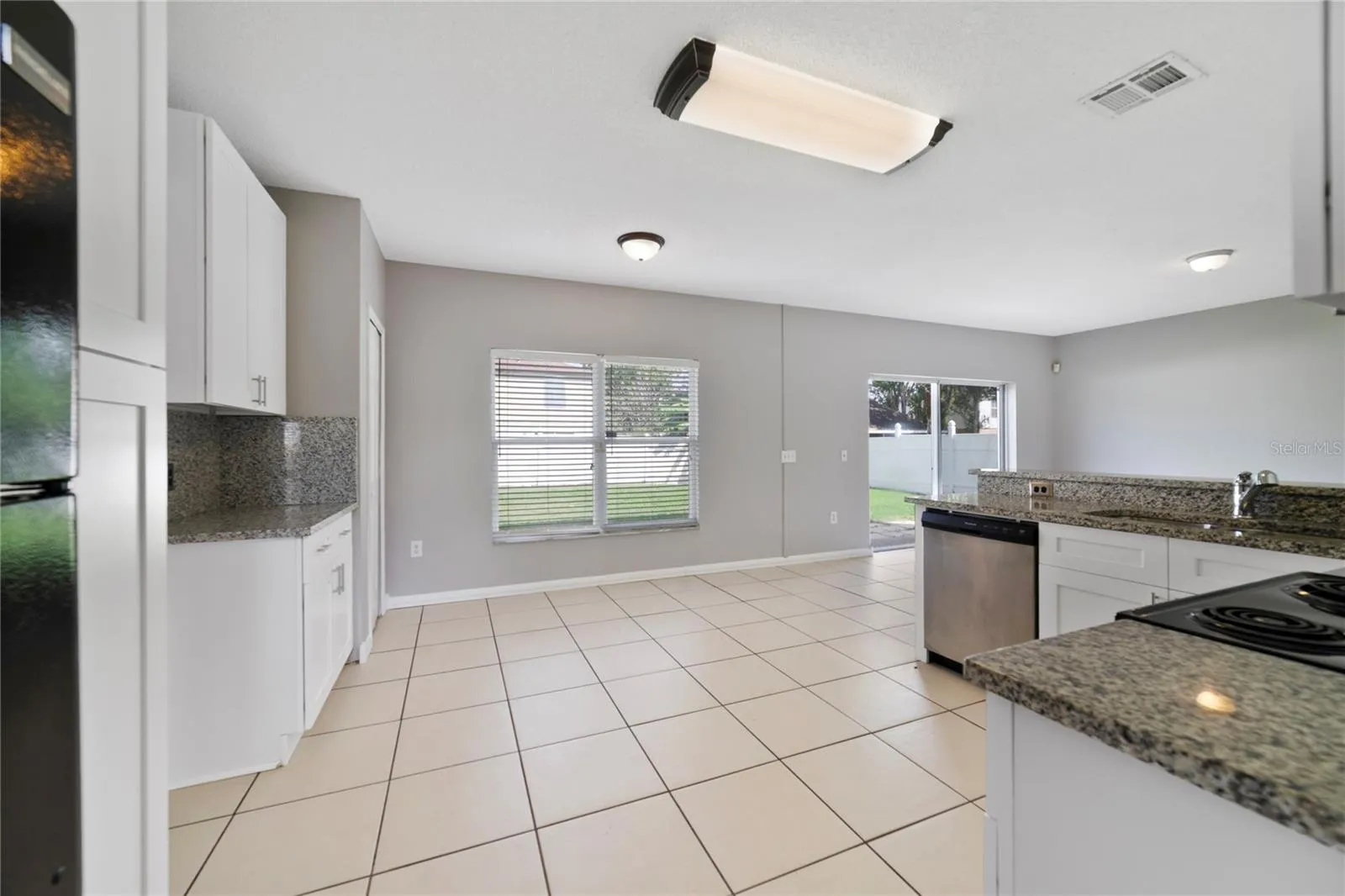 211 CANTERBURY CT