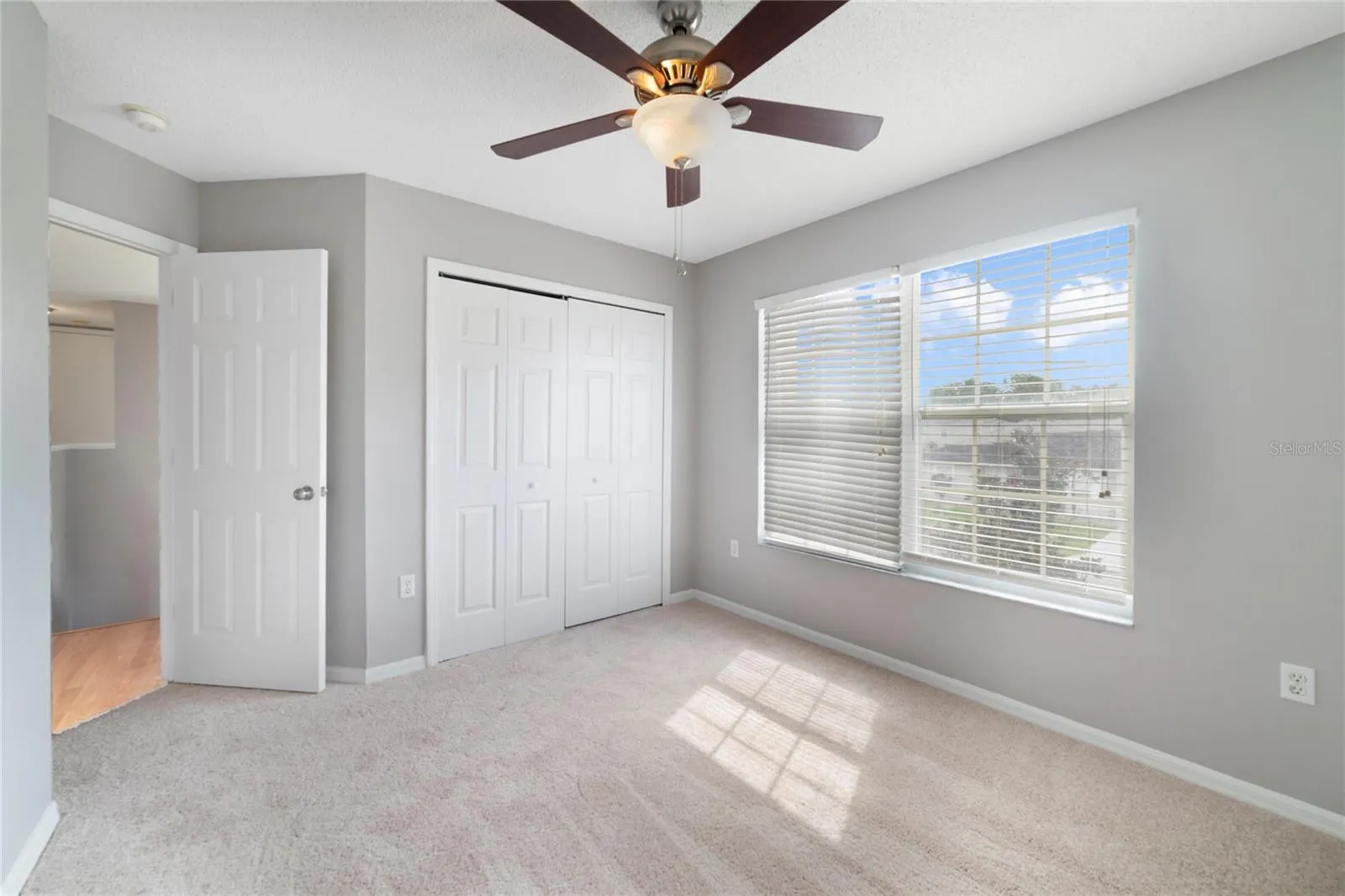 211 CANTERBURY CT