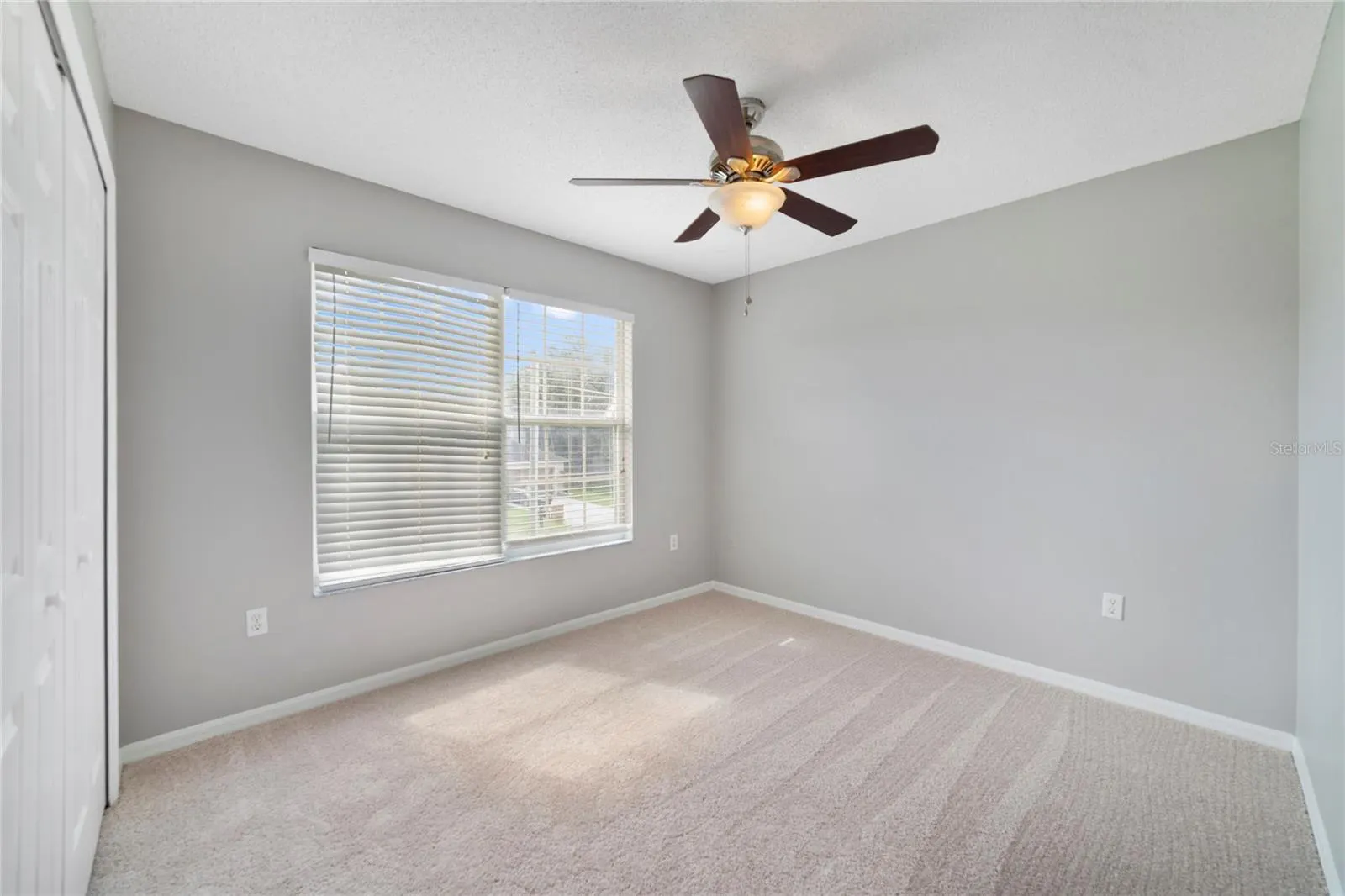211 CANTERBURY CT