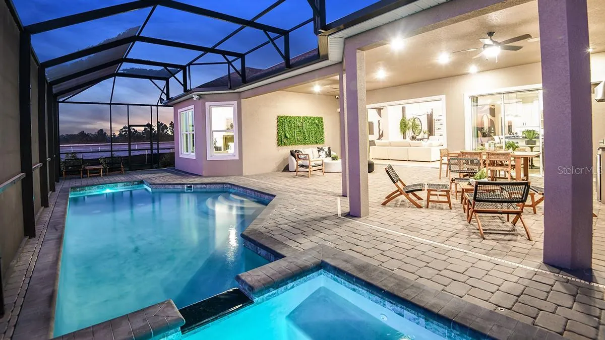 930 ARBOR GREEN TRL