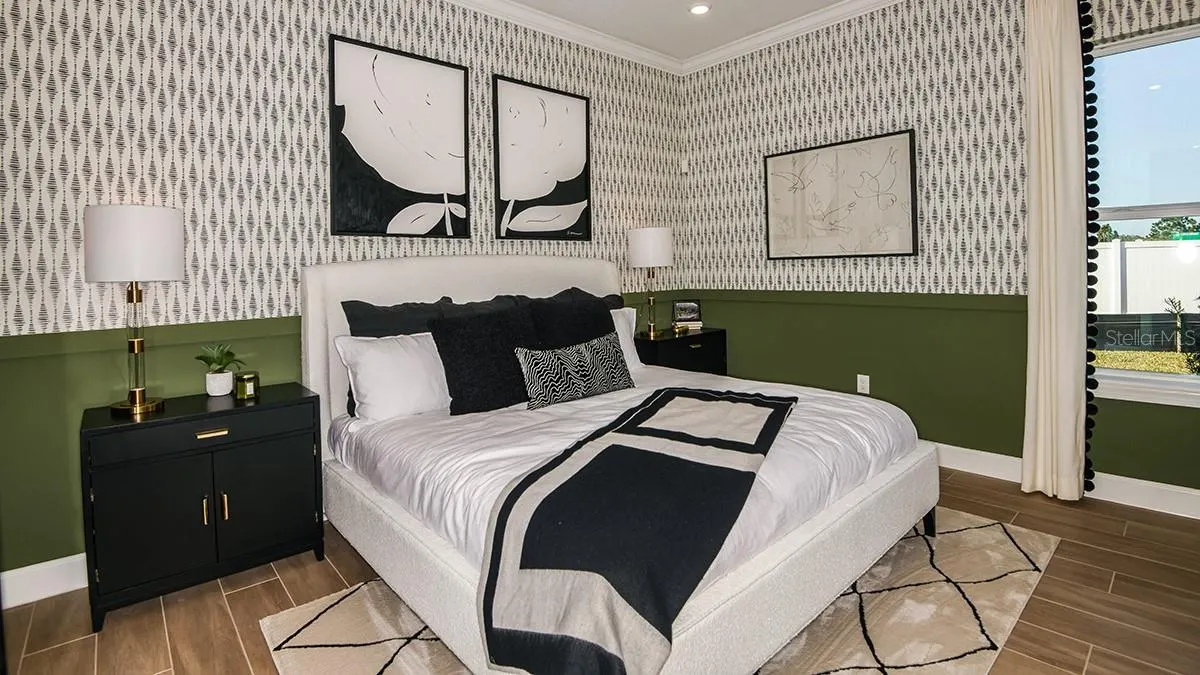 930 ARBOR GREEN TRL