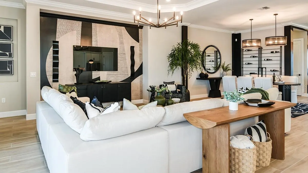 930 ARBOR GREEN TRL