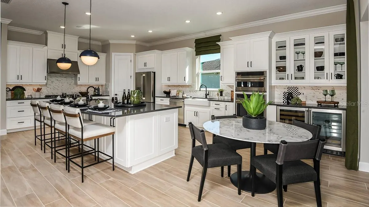 930 ARBOR GREEN TRL