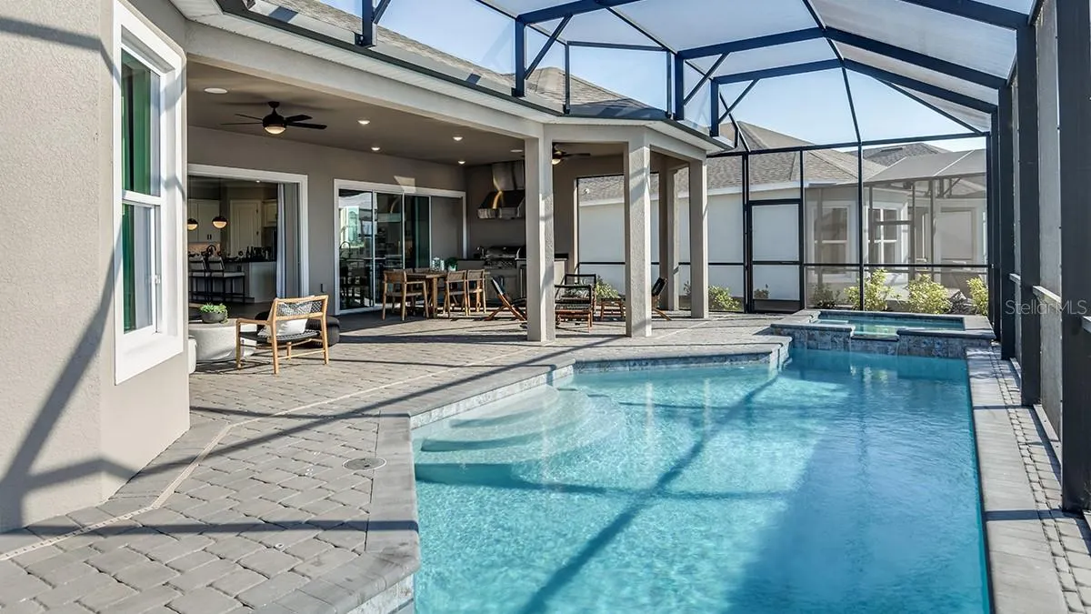 930 ARBOR GREEN TRL