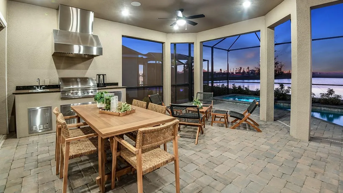 930 ARBOR GREEN TRL