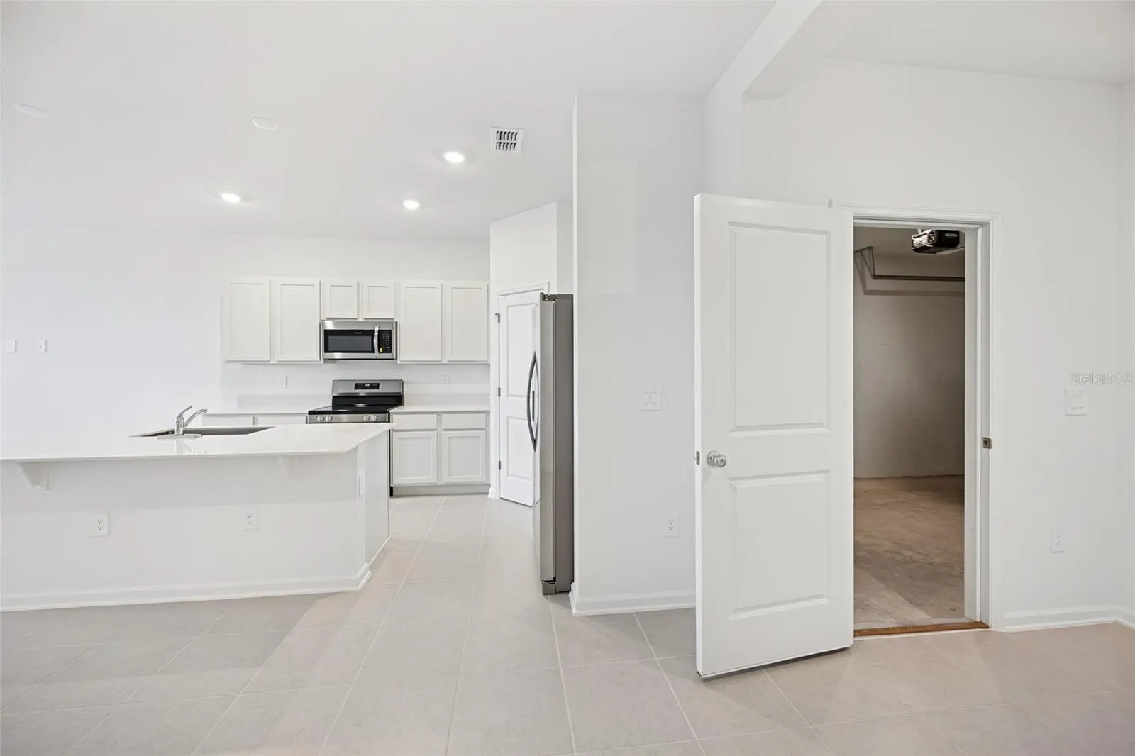 3007 MALOOF DR