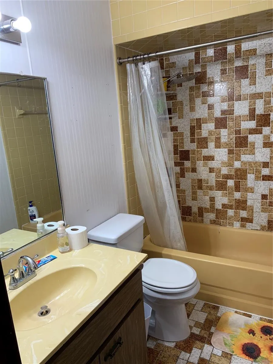 4661 ANDERSON RD #4661, #4661