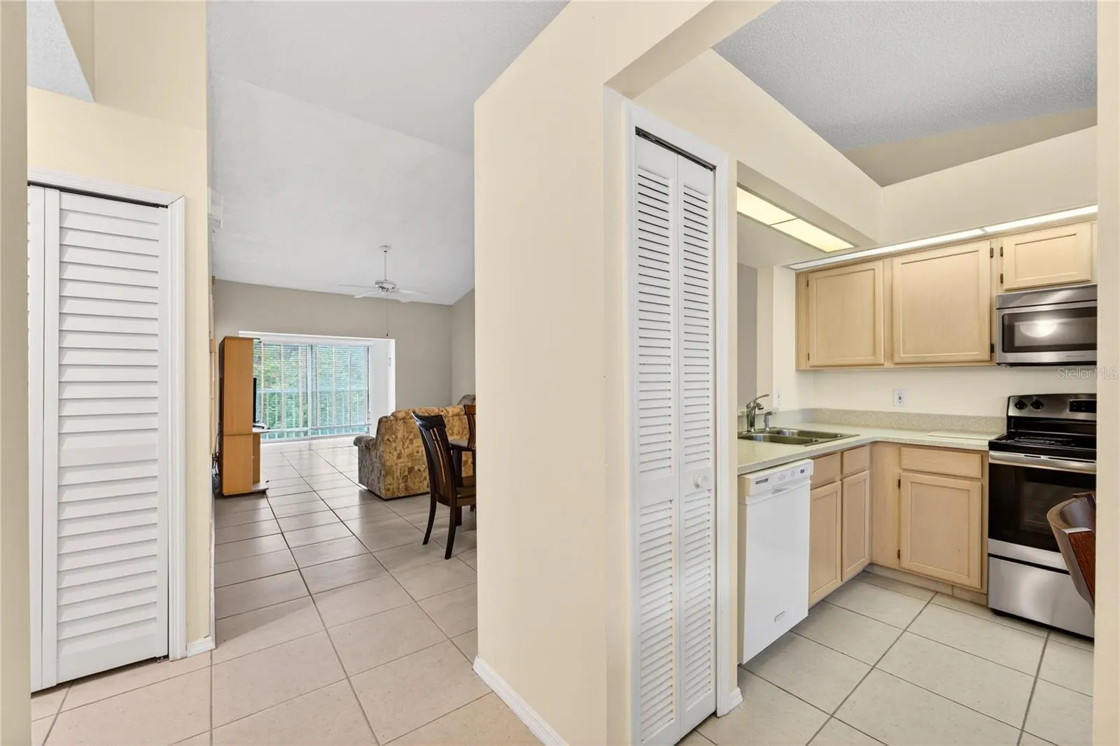 13917 TIMBERLAND DR #201 #201