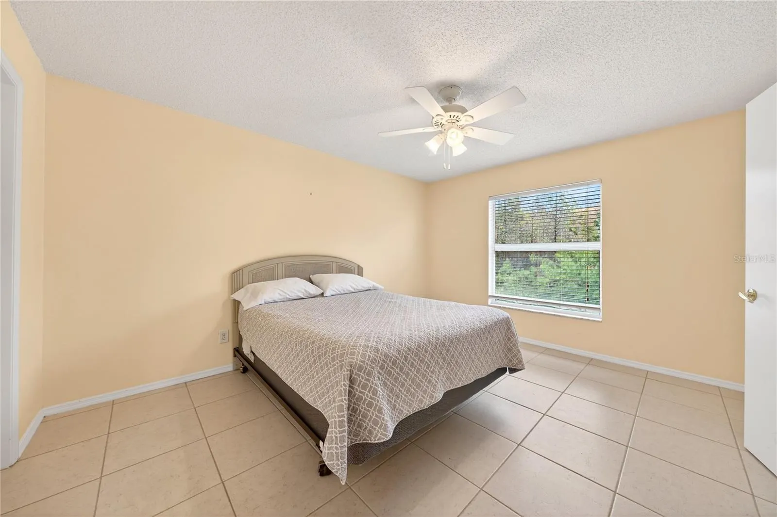 13917 TIMBERLAND DR #201 #201