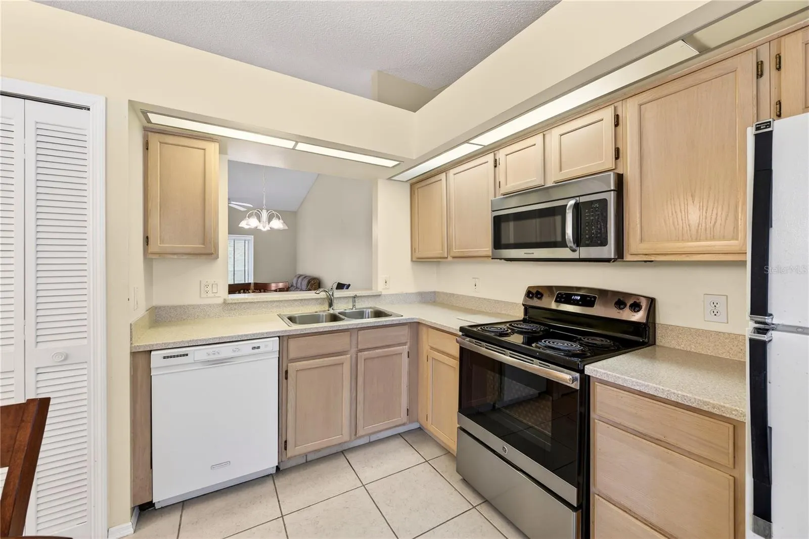13917 TIMBERLAND DR #201 #201