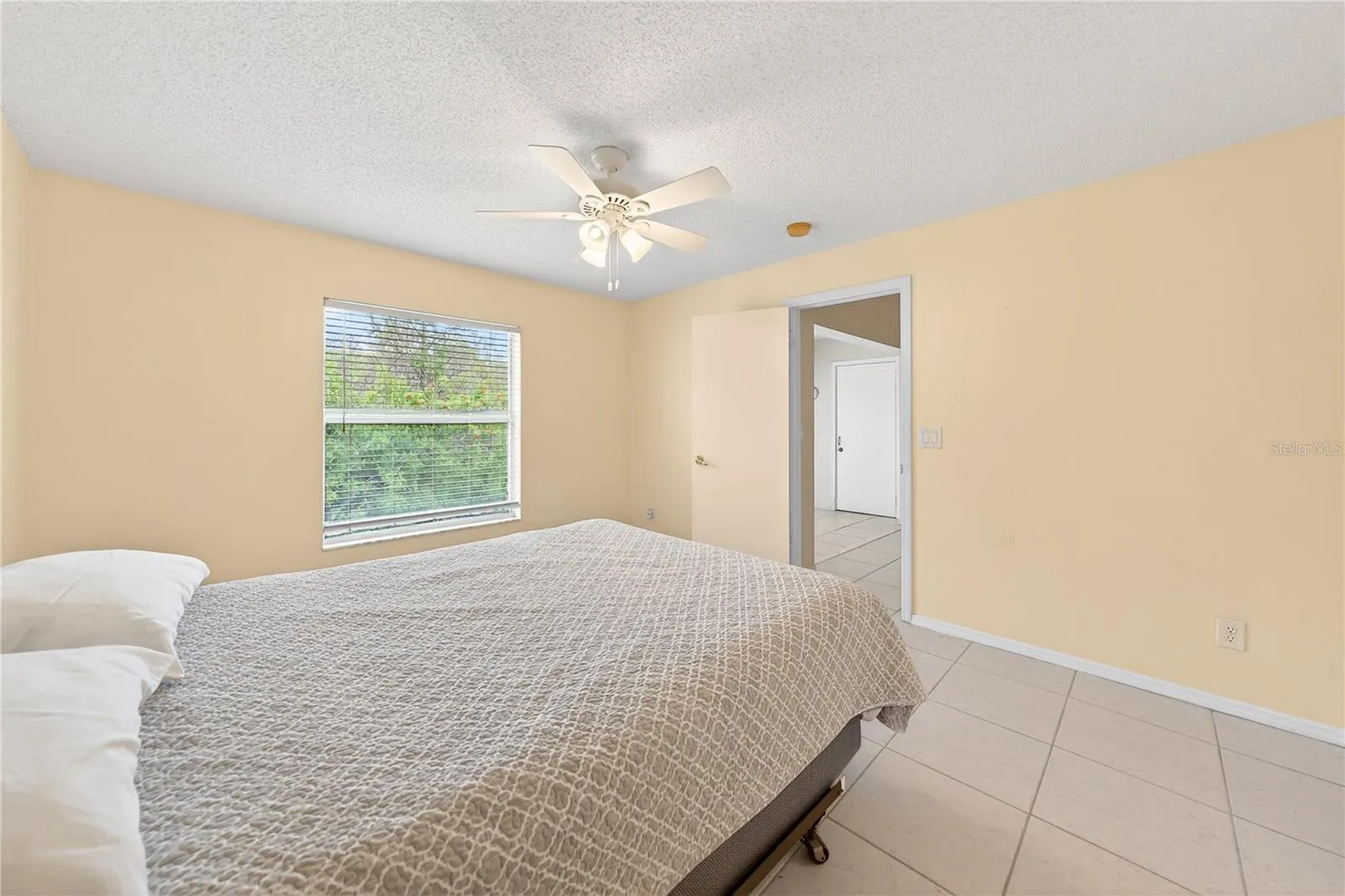 13917 TIMBERLAND DR #201 #201