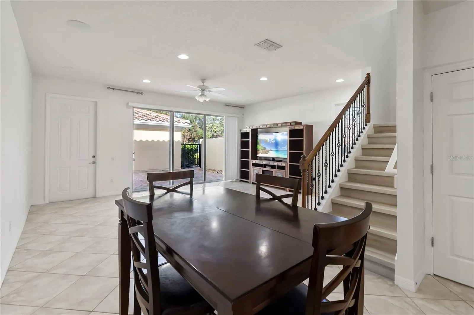 8681 LOWER VILLAGEWALK CIR