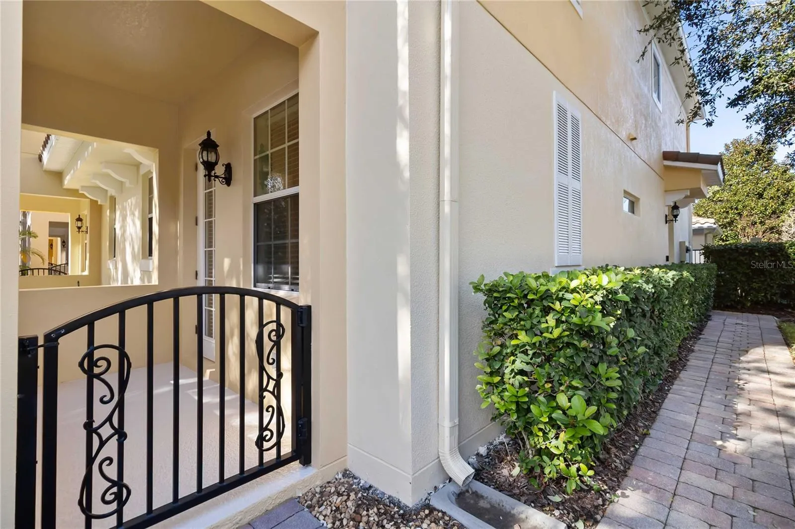 8681 LOWER VILLAGEWALK CIR