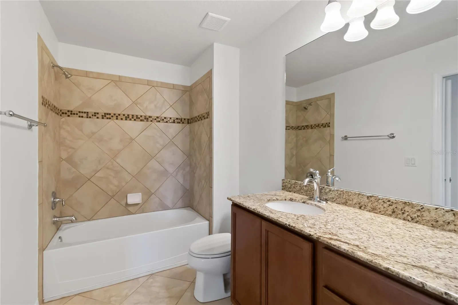 8681 LOWER VILLAGEWALK CIR