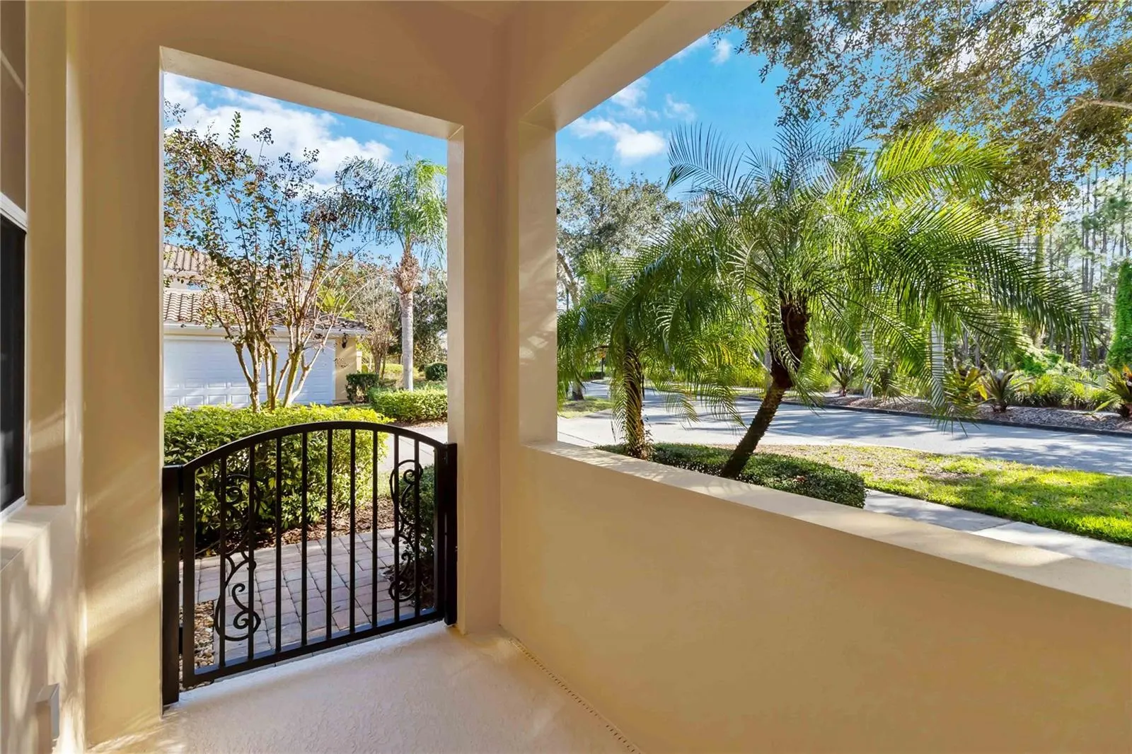 8681 LOWER VILLAGEWALK CIR