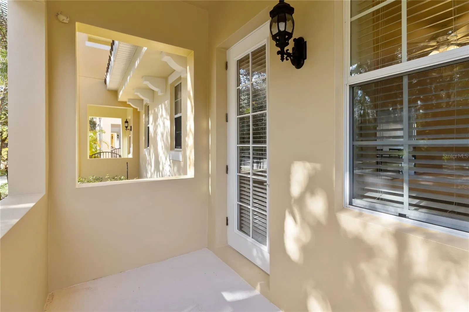 8681 LOWER VILLAGEWALK CIR