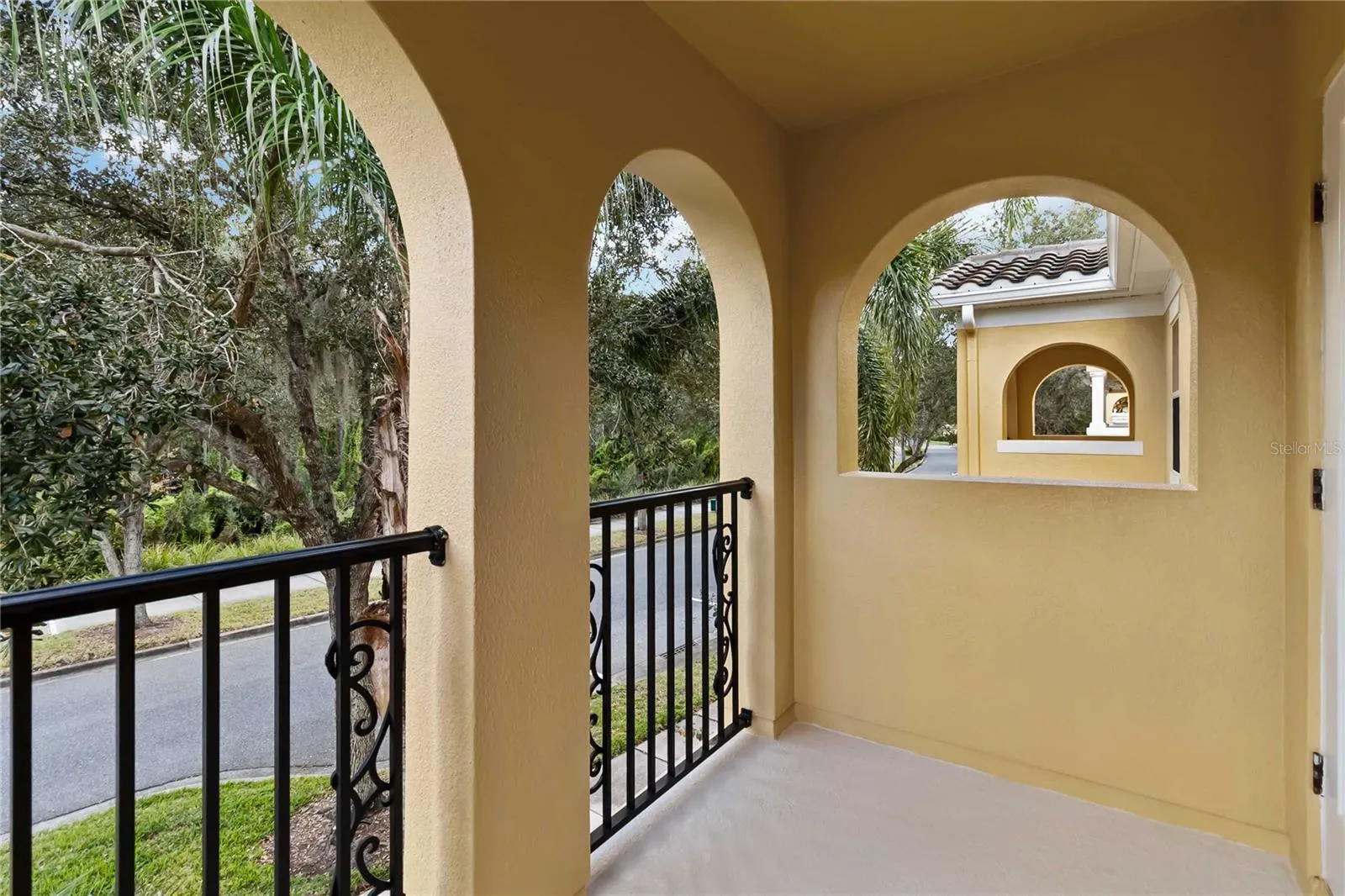8681 LOWER VILLAGEWALK CIR