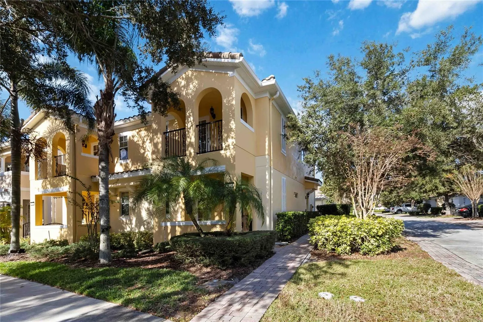 8681 LOWER VILLAGEWALK CIR