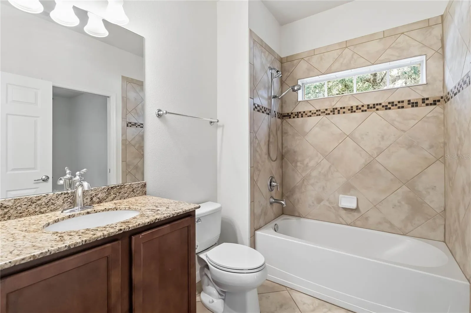 8681 LOWER VILLAGEWALK CIR