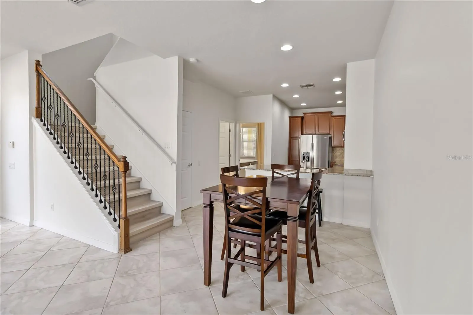 8681 LOWER VILLAGEWALK CIR