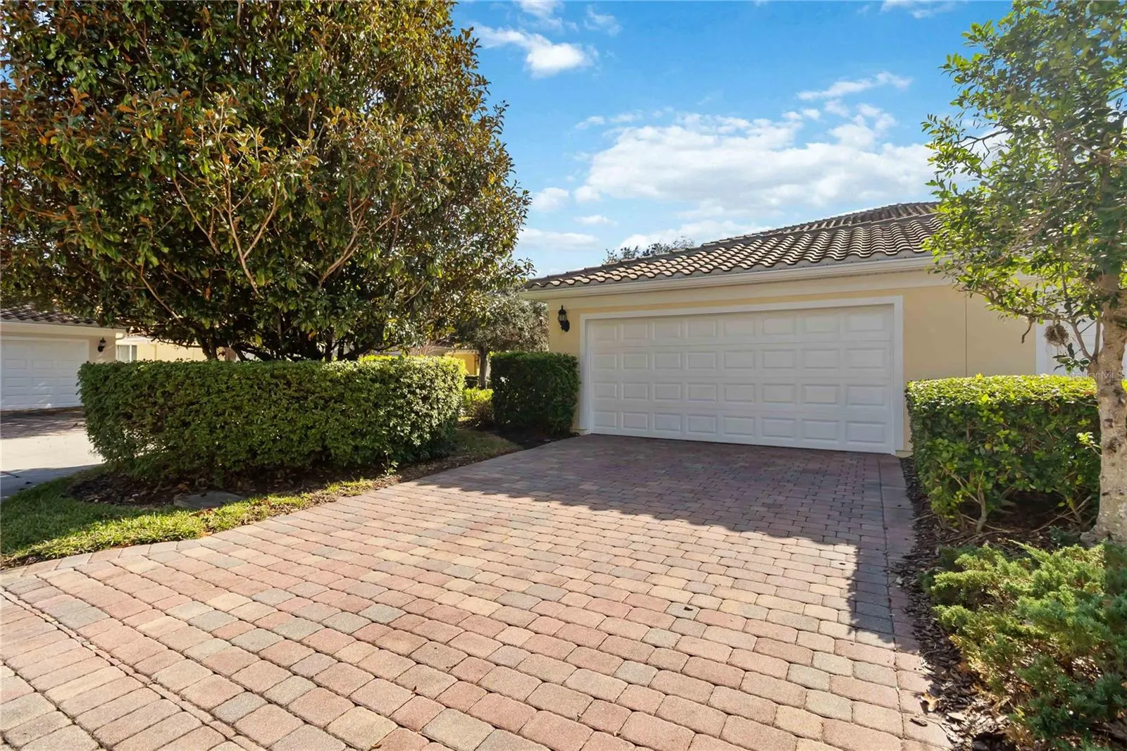 8681 LOWER VILLAGEWALK CIR