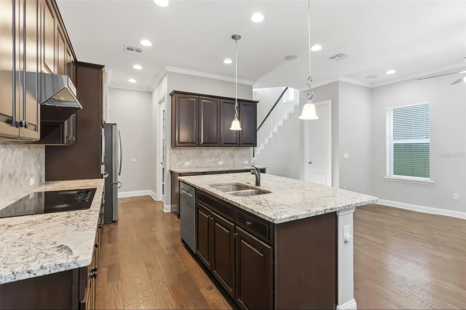8905 LAUREATE BLVD