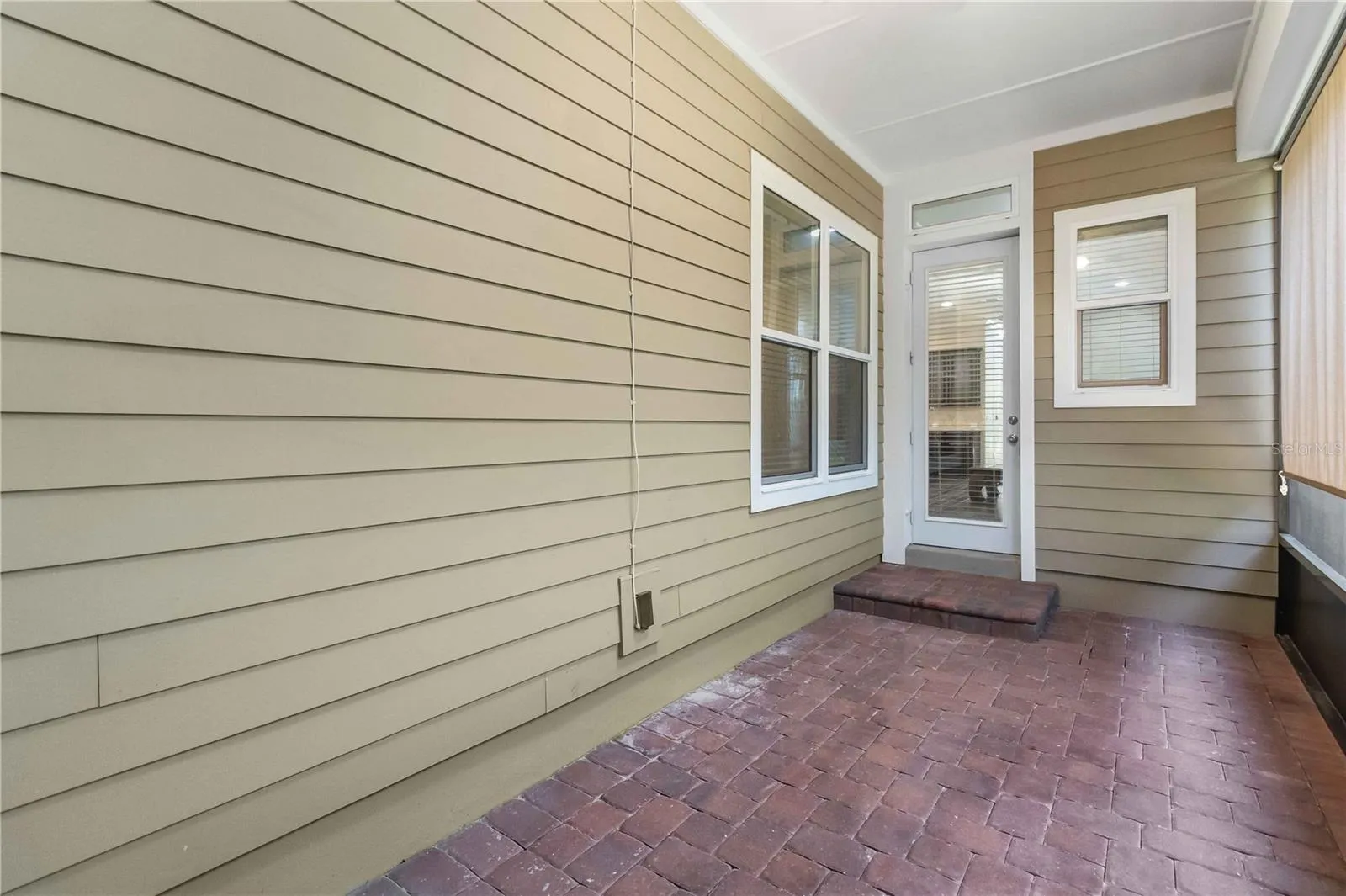 8905 LAUREATE BLVD