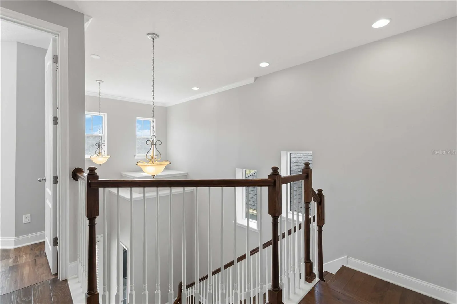 8905 LAUREATE BLVD