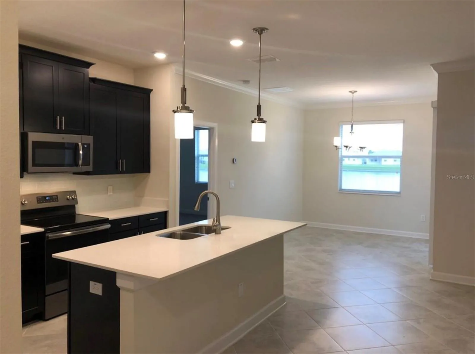 10229 LOVEGRASS LN
