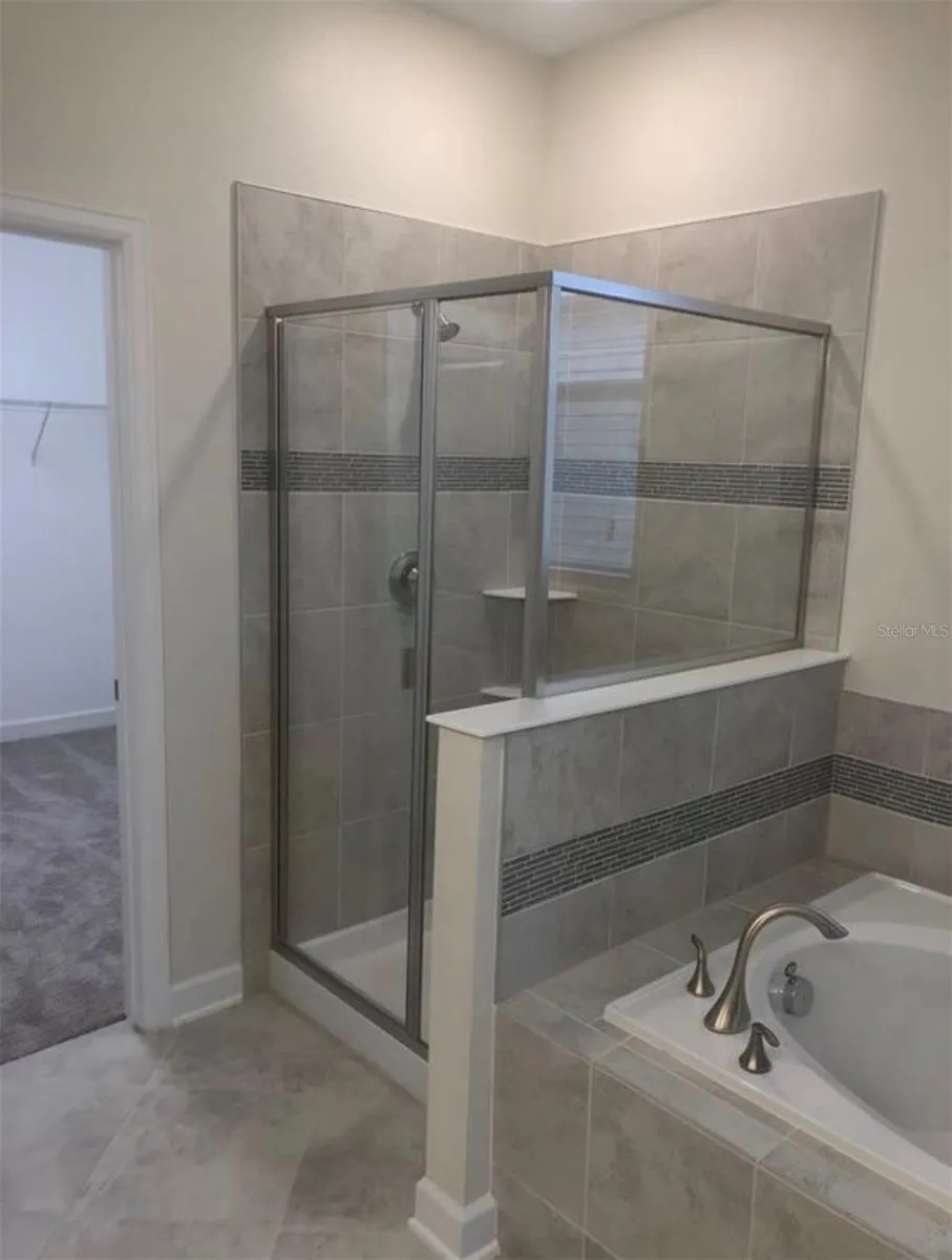 10229 LOVEGRASS LN