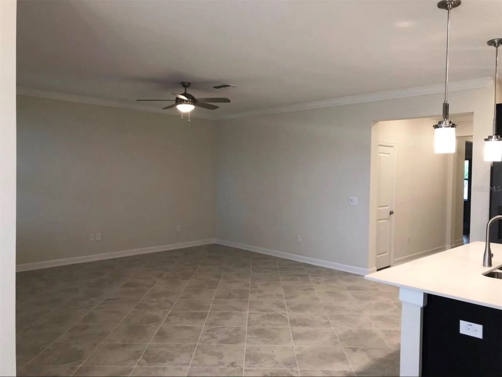 10229 LOVEGRASS LN