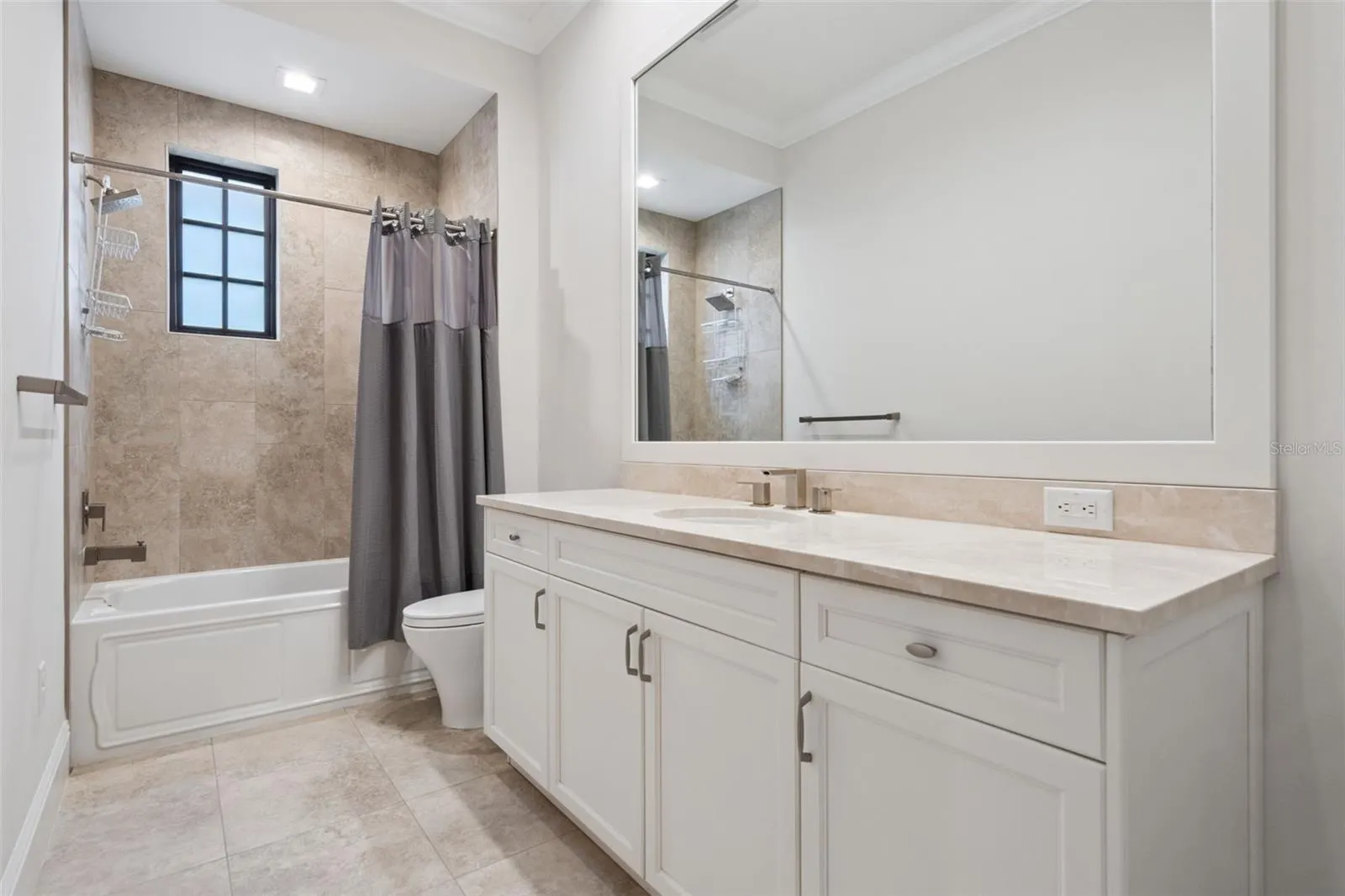 10228 KENSINGTON SHORE DR