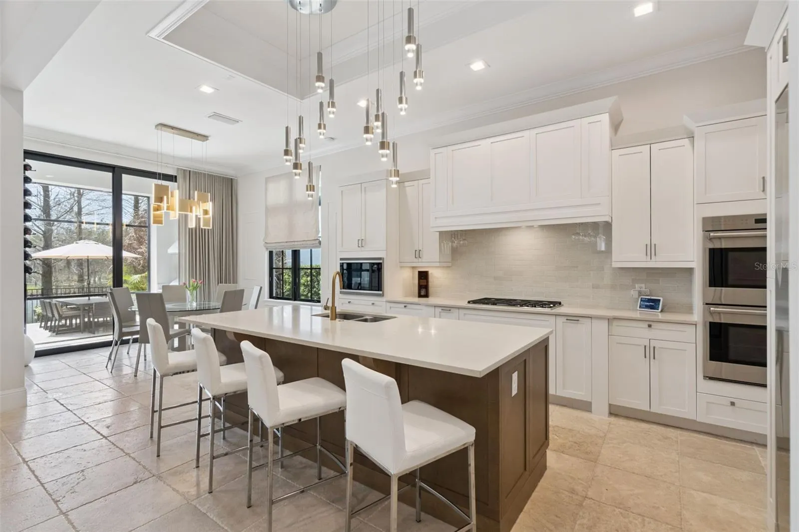 10228 KENSINGTON SHORE DR