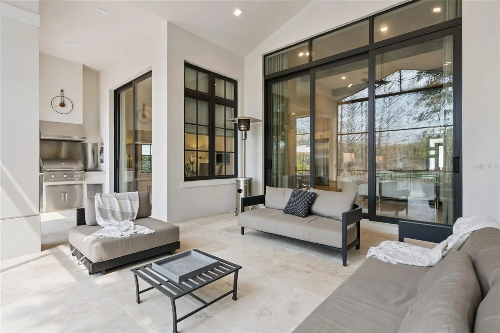 10228 KENSINGTON SHORE DR