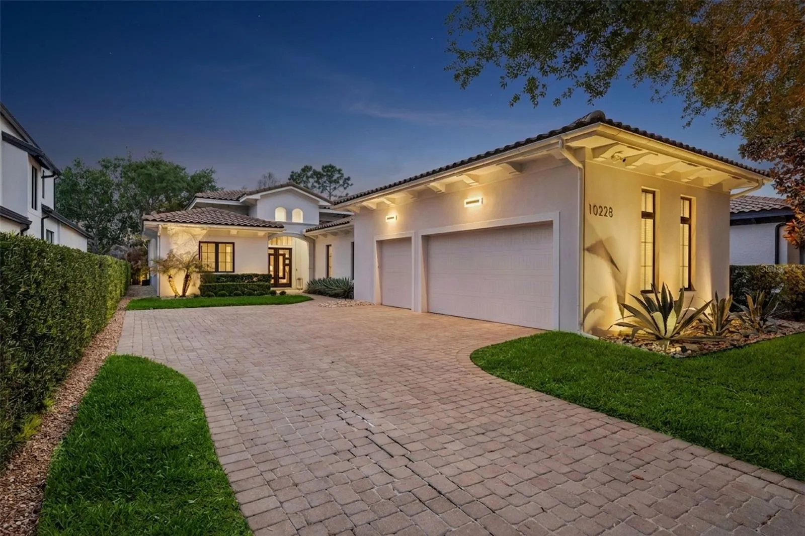 10228 KENSINGTON SHORE DR